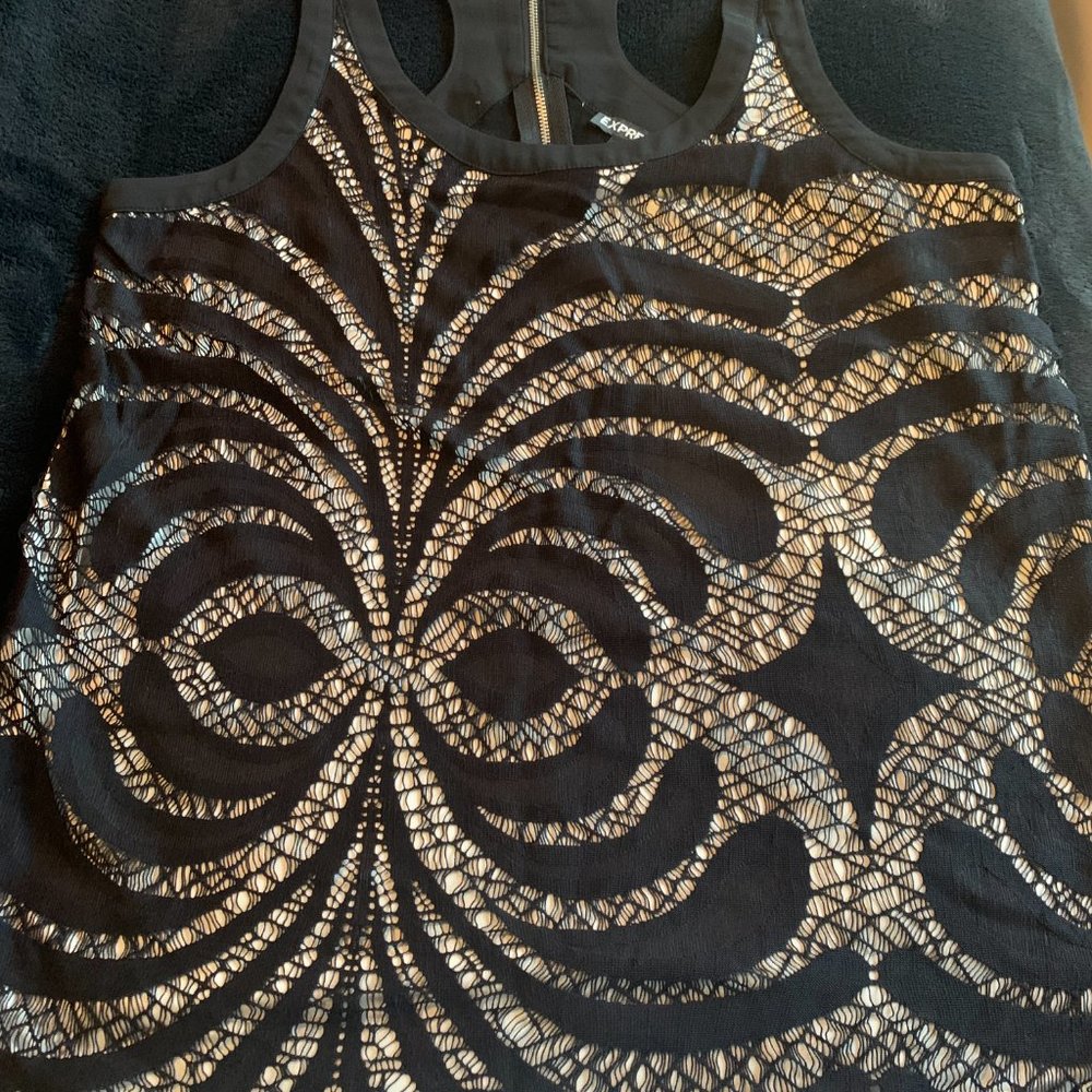 Express Tank Top - Picture 4 of 4